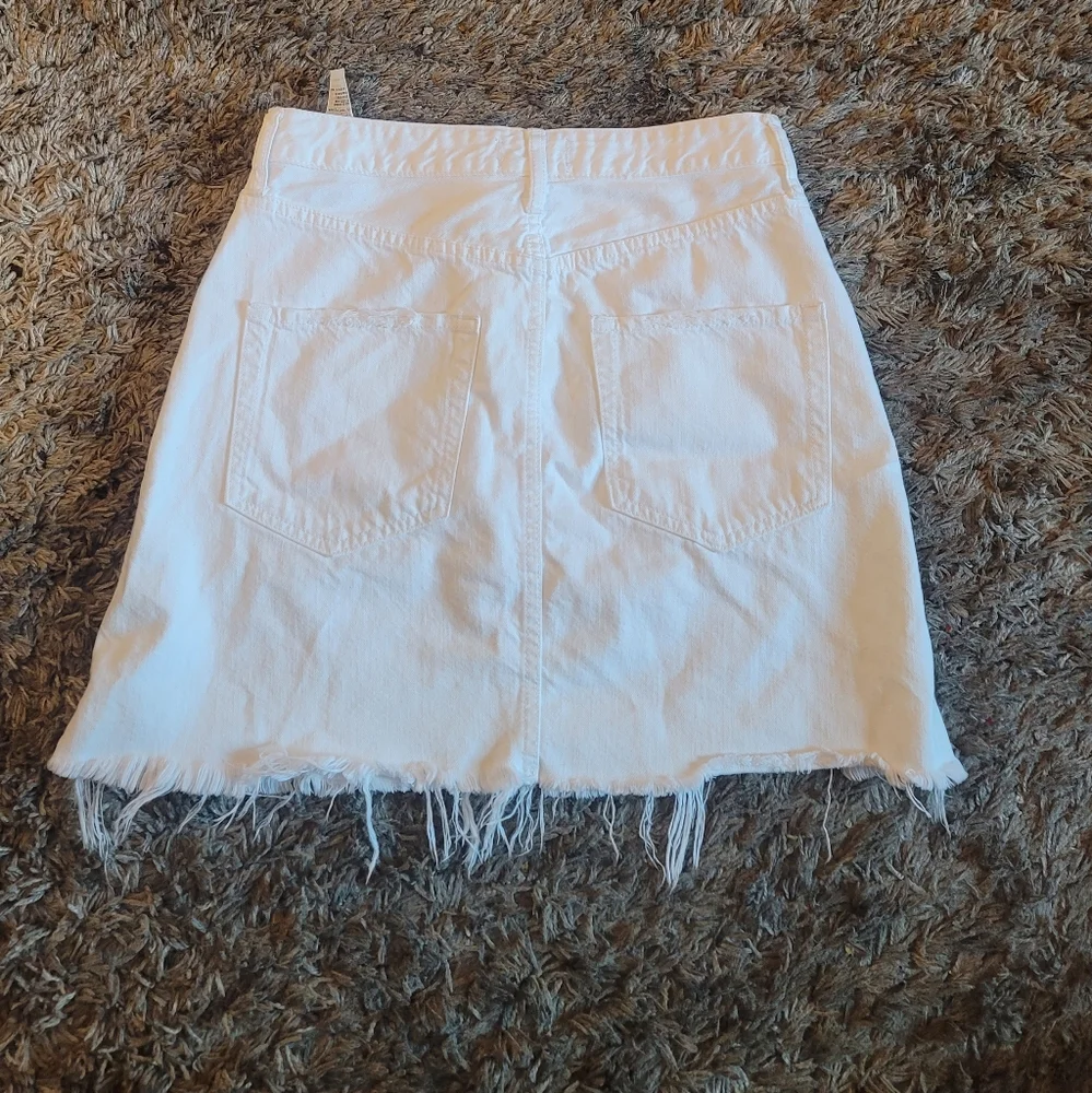 Abercrombie & Fitch White Distressed Zoe Natural Rise Vintage A-Line Skirt 4 - Picture 6 of 9